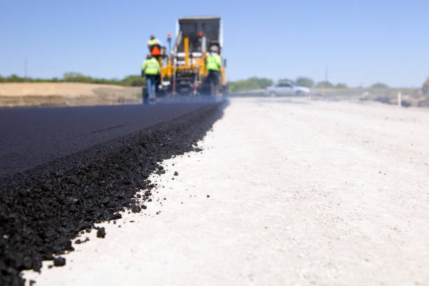 Best Driveway Pavers Contractor  in Maple Bluff, WI