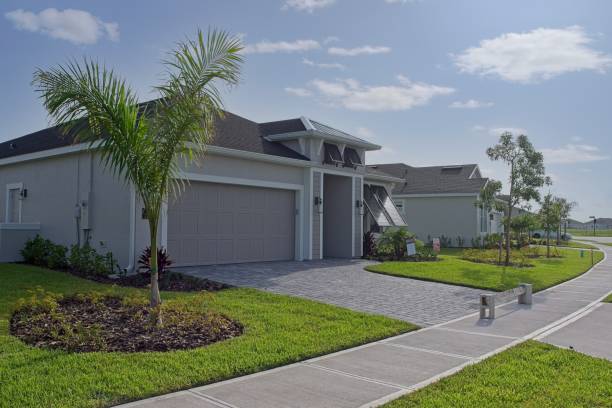 Best Driveway Pavers Near Me  in Maple Bluff, WI